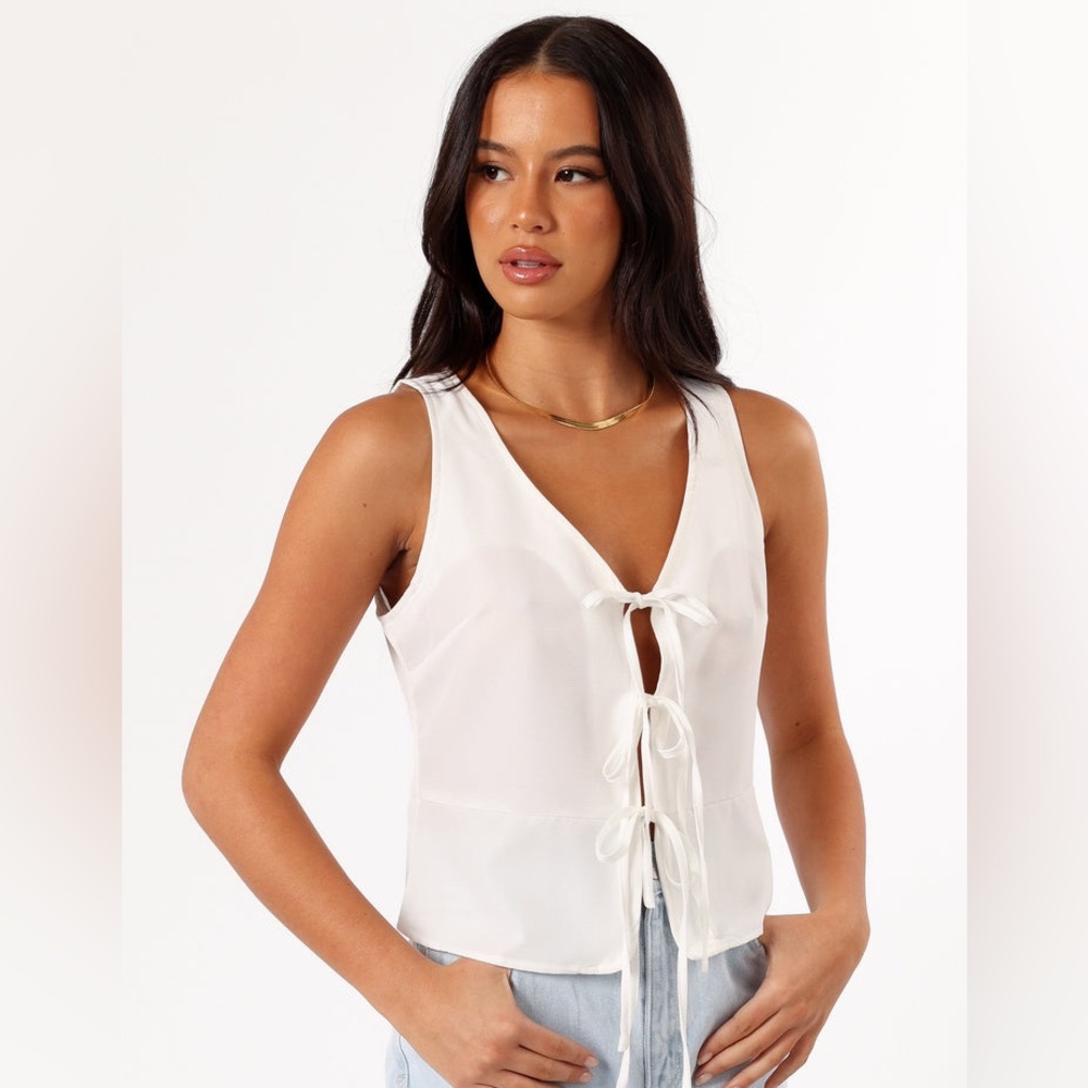 Petal & Pup Tie Front Sleeveless Top